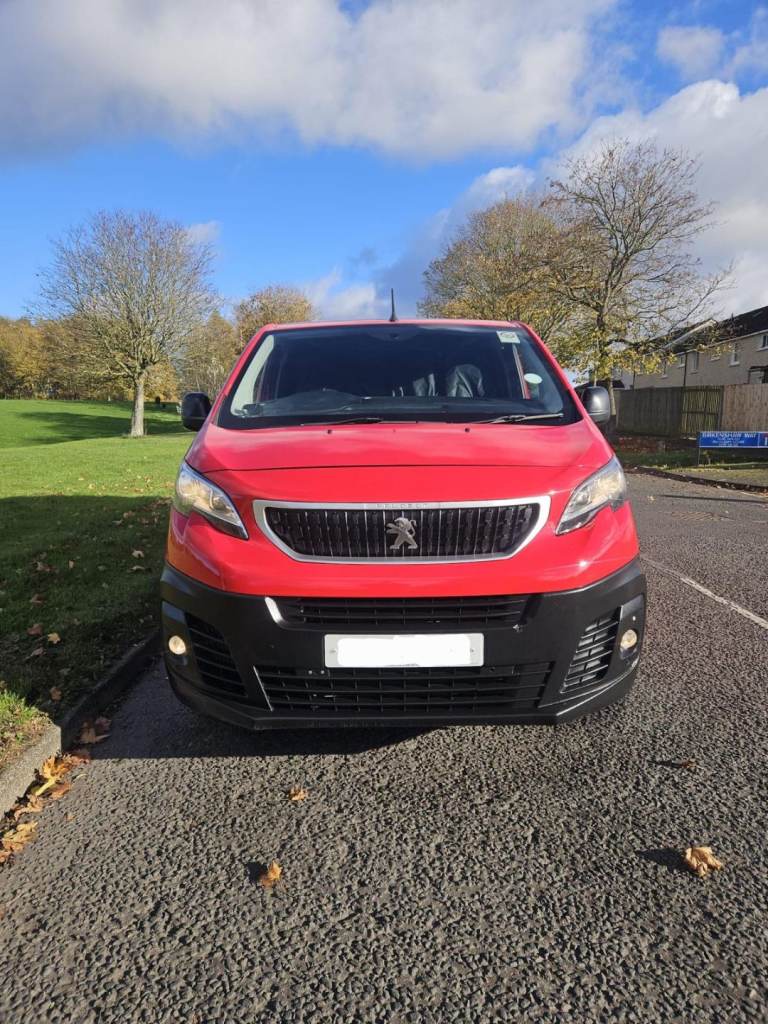 19/ reg Peugeot expert  hdi lwb fsh 1 owner sim vivaro trafic vito custom scudo dispatch ulez comp