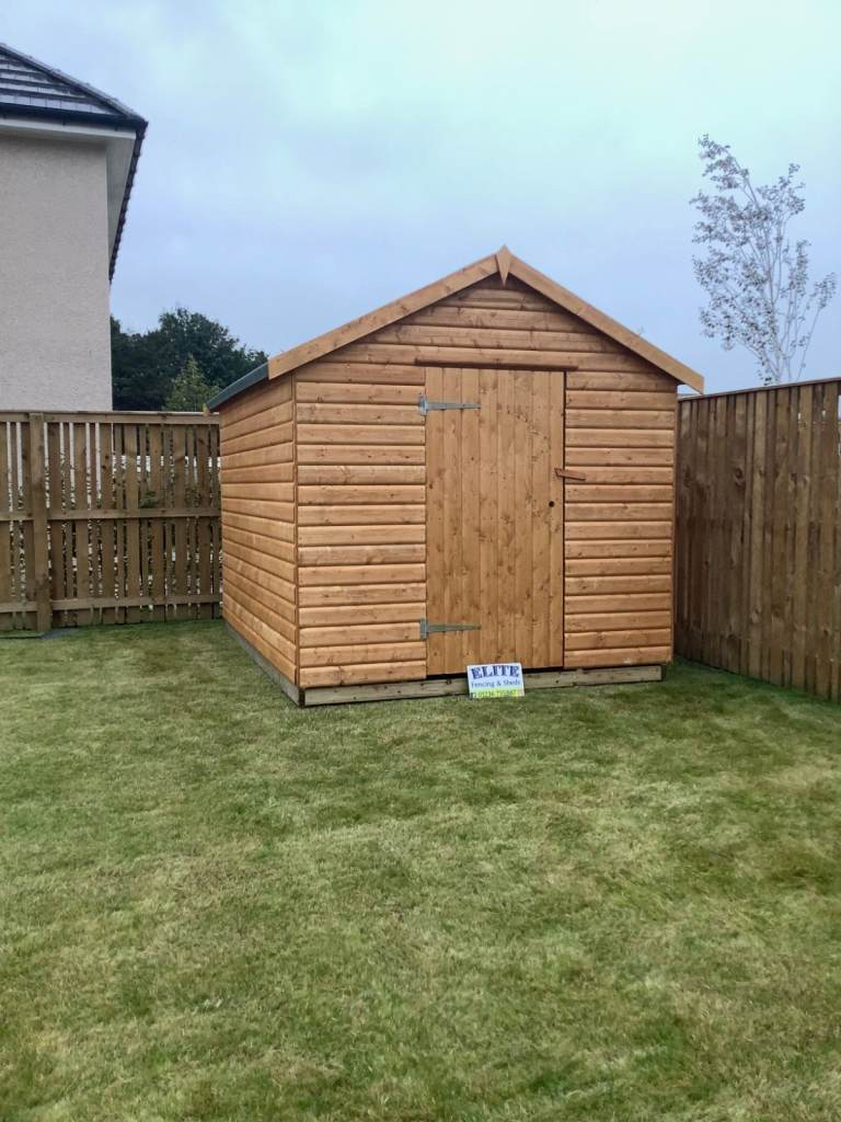 10x8 Apex 20mm Log with 32inch door