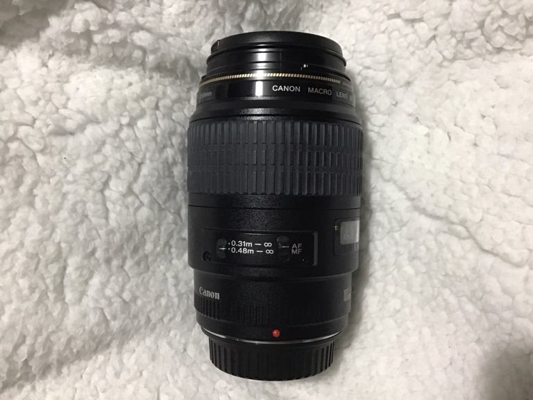Canon EF 100mm f2.8   PRISTINE CONDITION & BOXED as New