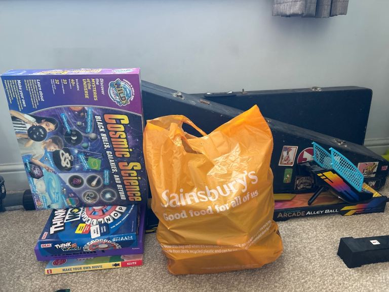 FREE GAMES & TOYS