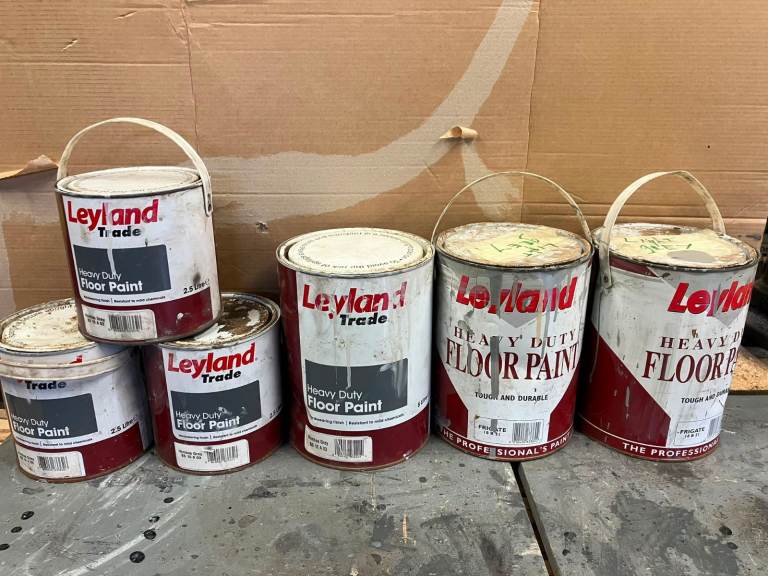 PAINT Heavy Duty Floor Paint Great for Concrete £15 for 2.5 Litres and £20 for 5 Litres Free to View