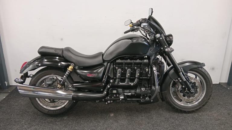 TRIUMPH ROCKET 3 ROADSTER ** 12 MONTH MOT - HAGON SHOCK - ENGINE BARS ** 