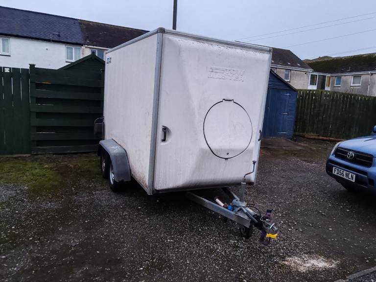 Tow master box trailer 