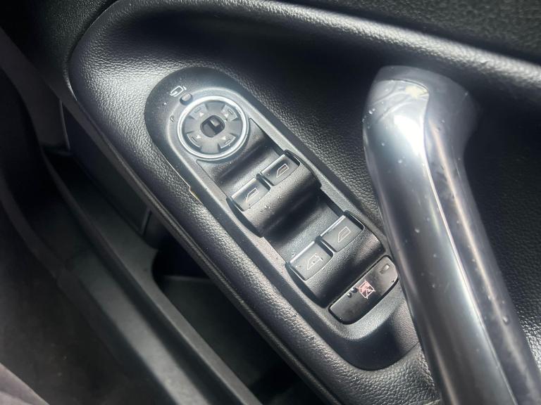 2010 Ford Mondeo 2.0 TDCi Titanium X [163] 5dr HATCHBACK DIESEL Manual