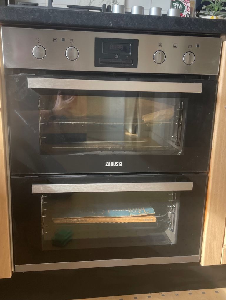 Zanussi gas hob, Cooke & Lewis cooker hood
