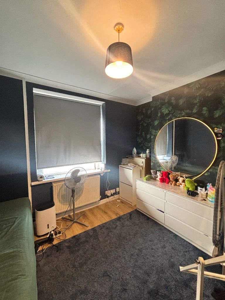 Move-In Ready Single & Double Rooms in Furnished Home