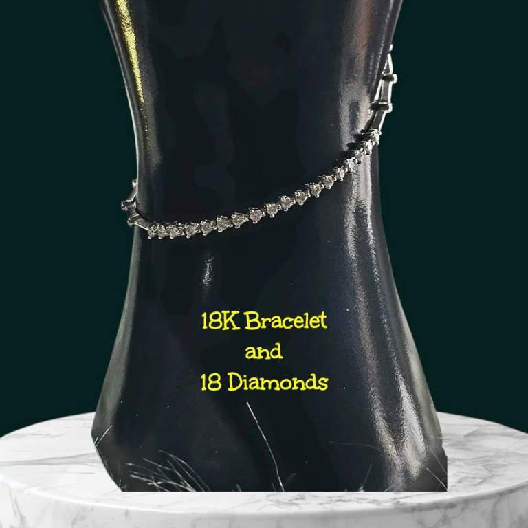 18K White Gold Bracelet with 18 Sparkling Diamond