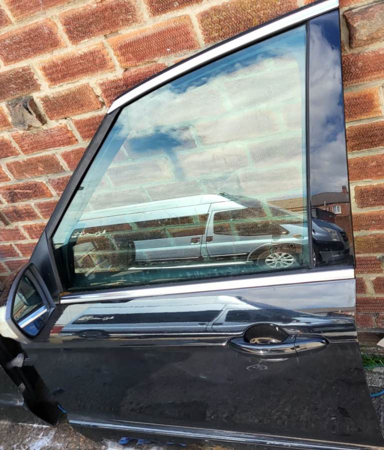 Ford s max titanium x sport door