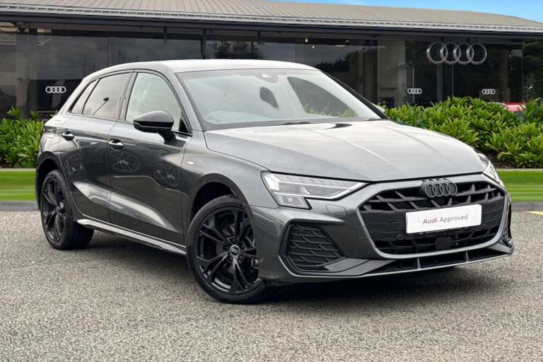 2025 Audi A3 Black Edition 40 TFSI e  204 PS S tronic Hatchback PETROL/ELECTRIC Automatic