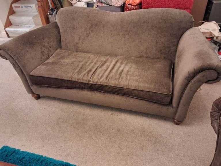 MUST GO QUICK!! Velvet 3 seater sofa and 2 snuggle chairs