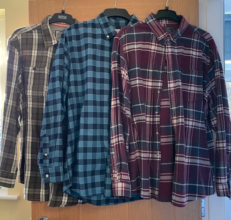 image for 5 x men’s casual/smart shirts - 3 x XL, 2 x L. M&S and Gap. All excellent condition 
