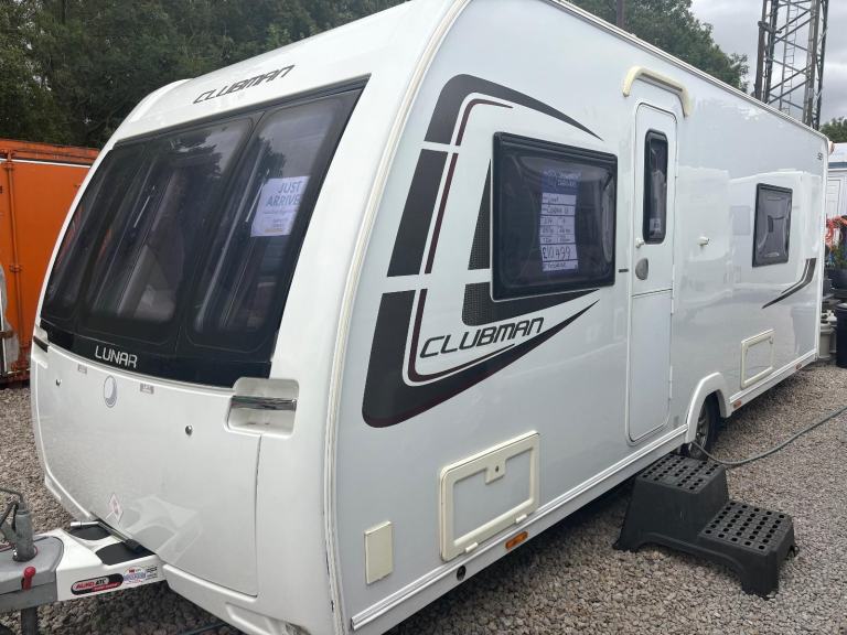 LUNAR CLUBMAN SB - FIXED SINGLE BEDS + END WASHROOM + MOTORMOVER