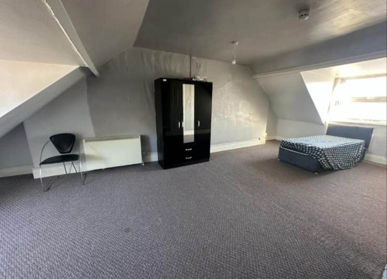 Room to rent
