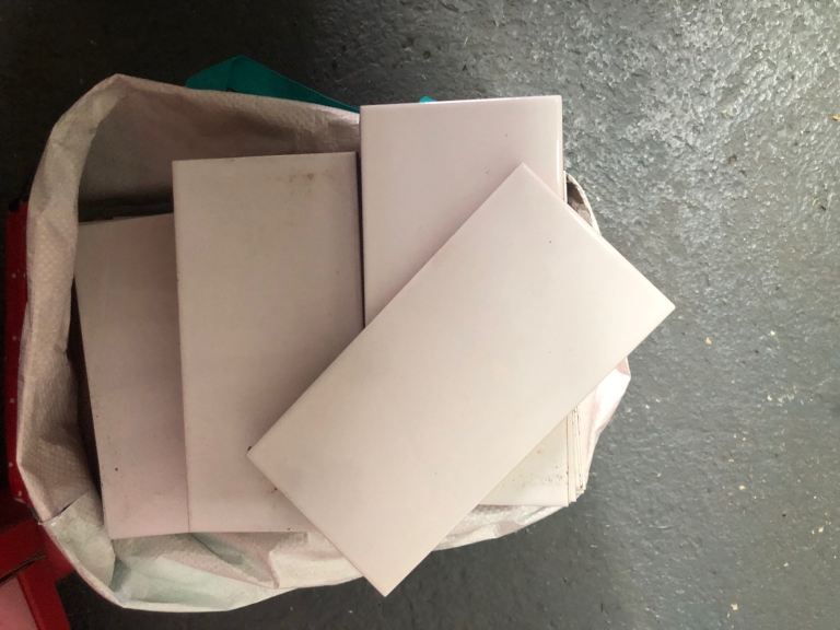 White wall tiles 10 by 20 cm 