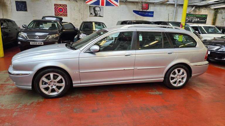 Jaguar X type 2.0 V6 AUTO estate - 2007 FWD 