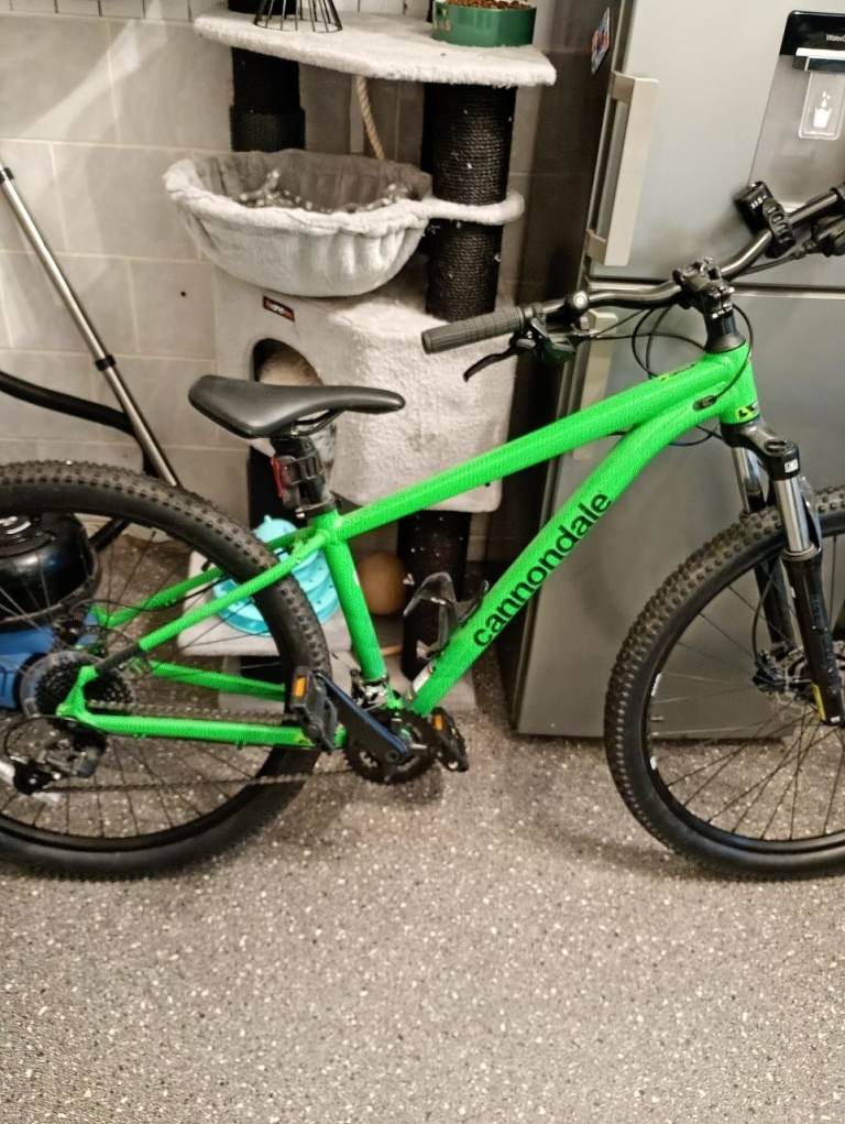 Cannondale mountain bike 