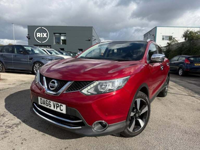 2016 Nissan Qashqai 1.2 DiG-T N-Connecta 5dr Xtronic HATCHBACK PETROL Automatic