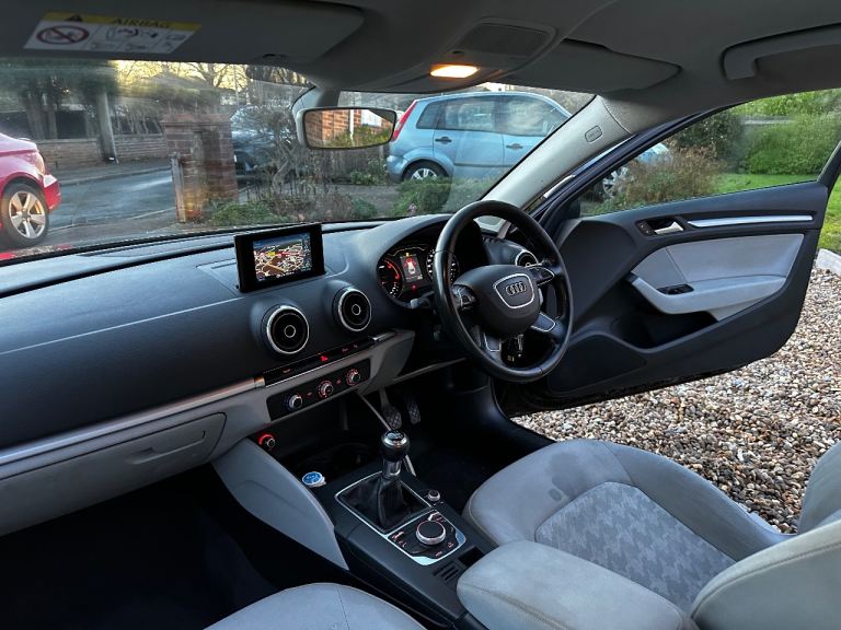 Audi, A3, Hatchback, 2015, Manual, 1598 (cc), 3 doors