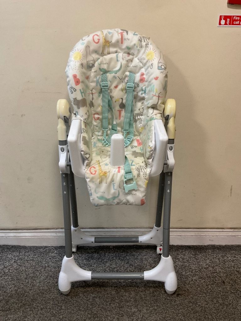Baby High Chair with Tray – Good Condition, Foldable