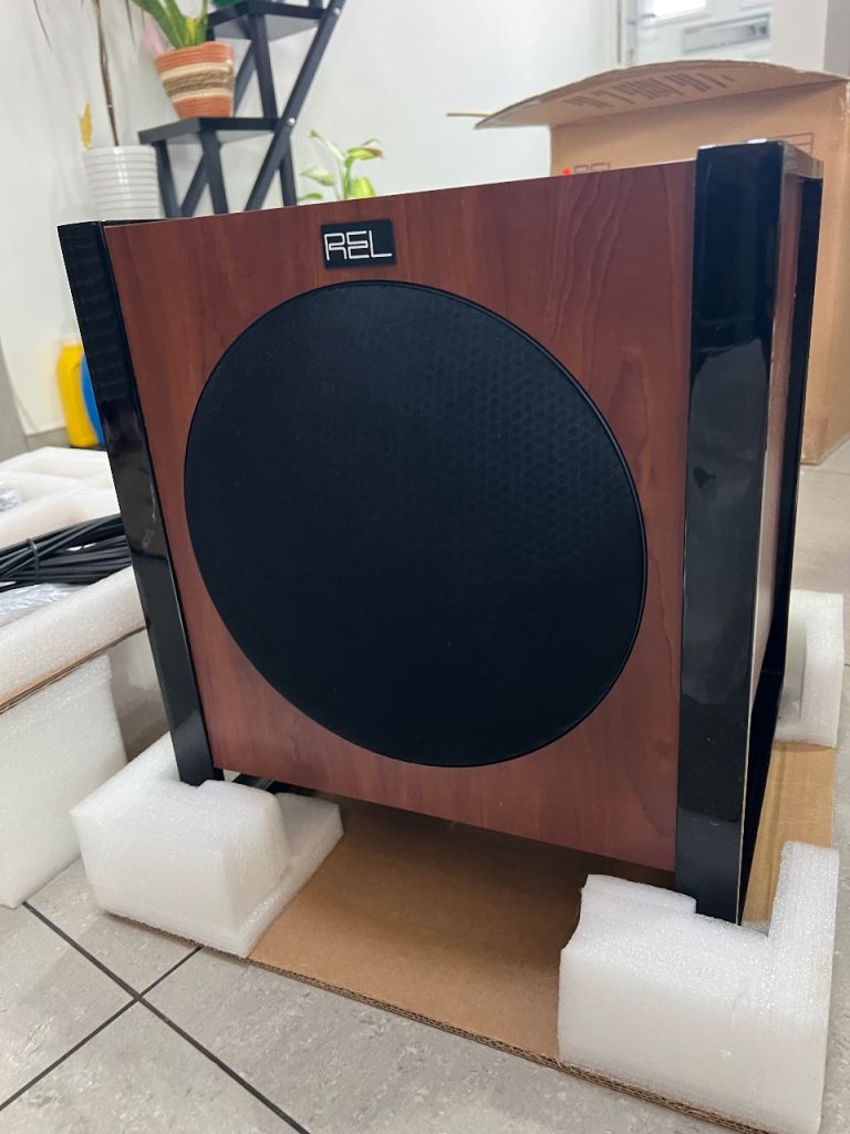 REL T1 Active Sub-woofer 300w