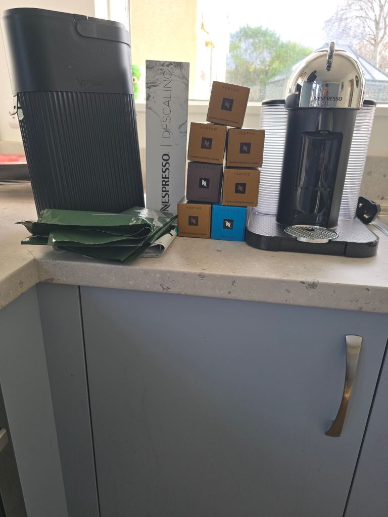 NESPRESSO Vertuo coffee machine and extras
