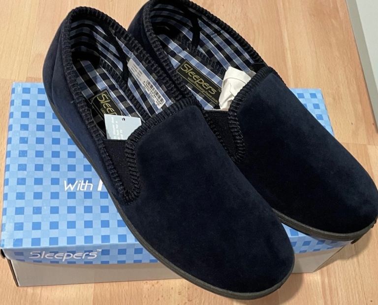 Sleepers- Navy Wilson Men’s Twin Gusset Men’s Slippers- With Memory Foam (size 8)