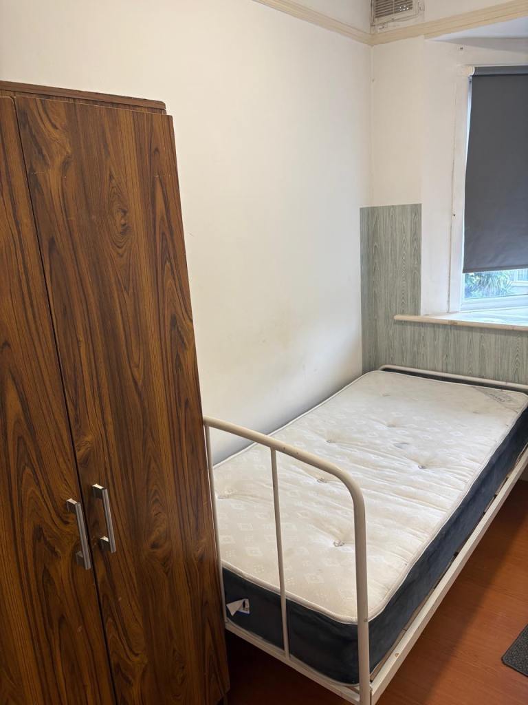 Single Room - Norbury