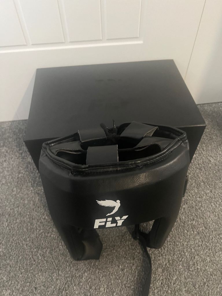 FLY Boxing Headguard – Black, Good Condition