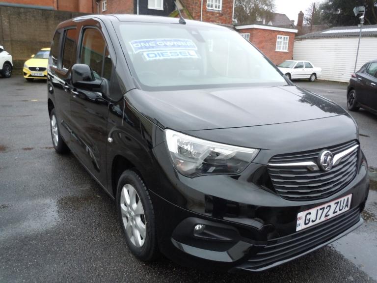 VAUXHALL COMBO LIFE 1.5 Turbo D SE Black Manual Diesel 2022
