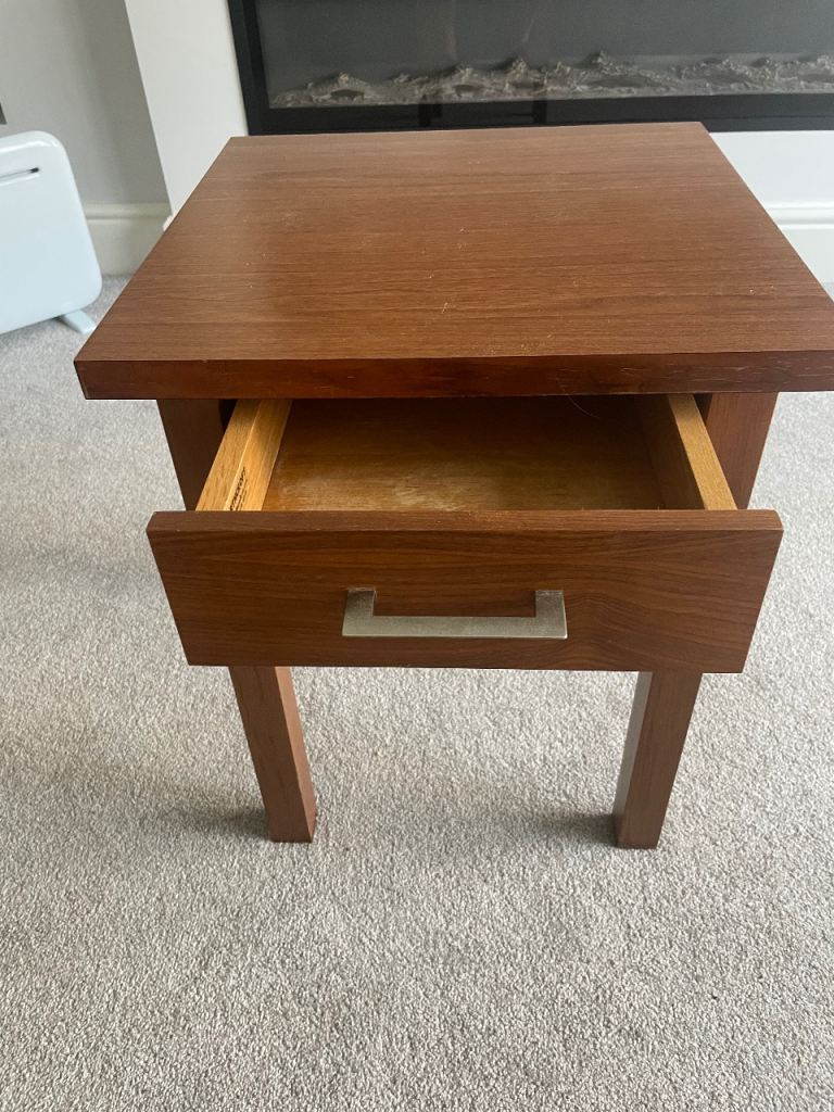 Bedside table 