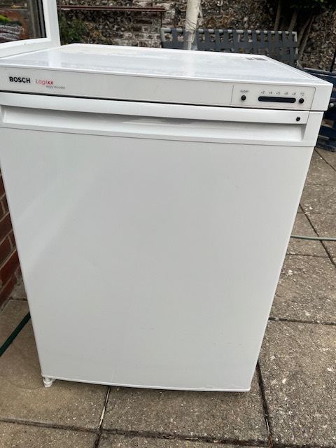 Bosch Fridge - Freestanding, Working Order