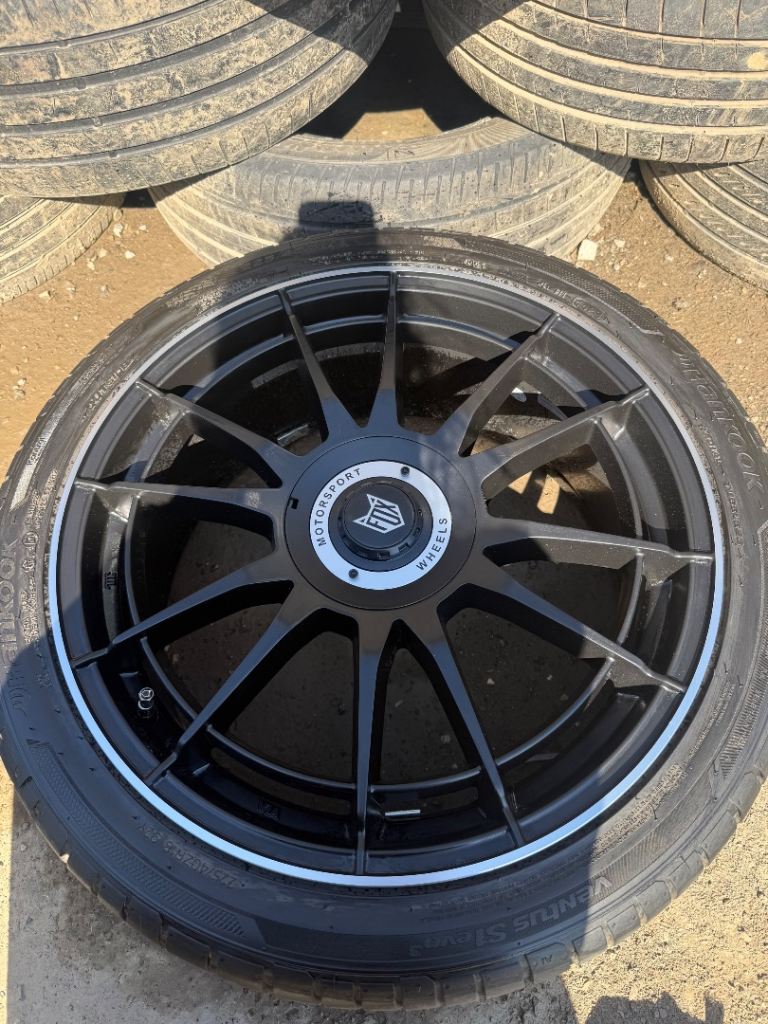 Alloy wheels 18” with new tyres 