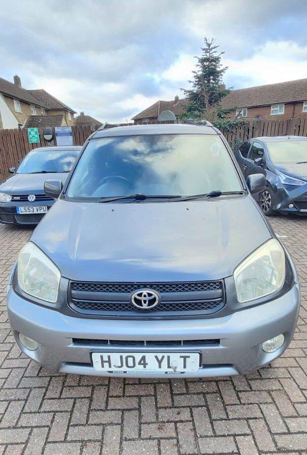 Toyota RAV 4 2004, Auto, Leather, A/C, 3 doors