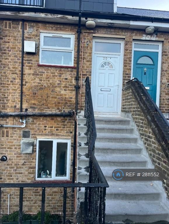 3 bedroom flat in Brockley Road, London, SE4 (3 bed) (#2811552)