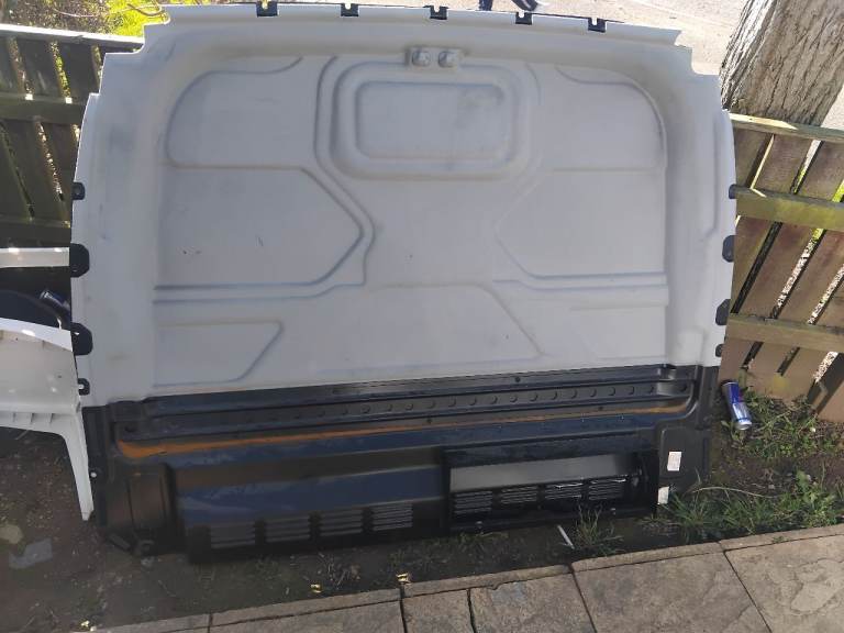 ford custom bulkhead