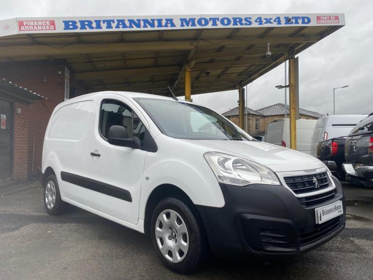 2017 Peugeot Partner 850 1.6 BlueHDi 100 Professional Van [non SS] PANEL VAN Diesel Manual
