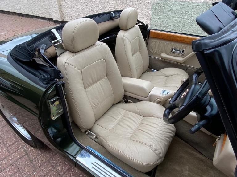 MG RV8 4.0 CONVERTIBLE WOODCOTE GREEN * TOP GRADE * 31000 MILES WITH 12 SERVICE 