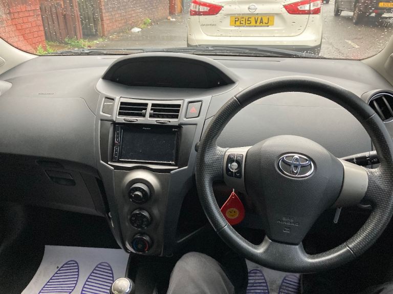 Toyota, YARIS, Hatchback, 2010, Manual, 1329 (cc), 5 doors