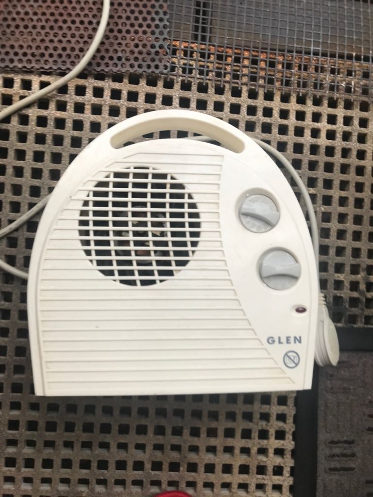 Glen Heating/Cooling Fan Model Portable Heater In Very good working condition 