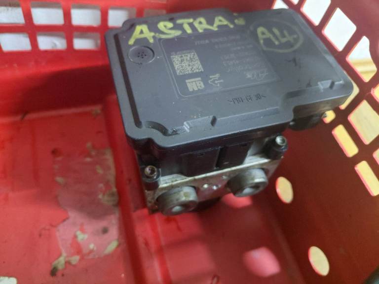 VAUXHALL ASTRA J 2009-15 / ZAFIRA ..	ABS PUMP ; 	13412552