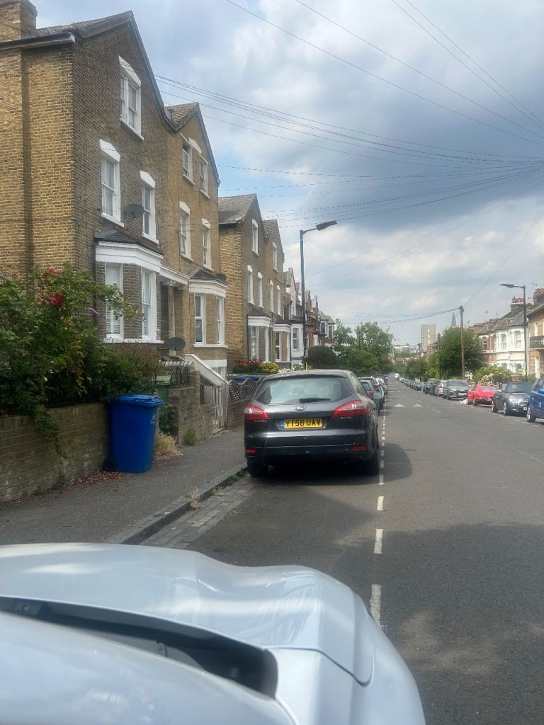 Beautiful 1 bed ground floor flat conversion SE5 