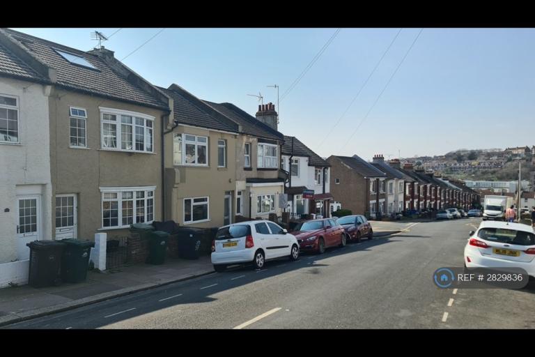 4 bedroom house in Milner Road, Brighton, BN2 (4 bed) (#2829836)