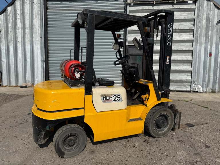 2017 REG HALLA GAS FORKLIFT TRUCK 2.5 TON