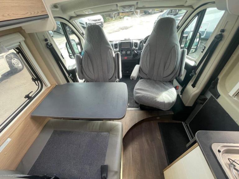 Sunlight Cliff 640 3 Berth 4 Belt Rear Transverse Bed Dinette Conversion Camperv