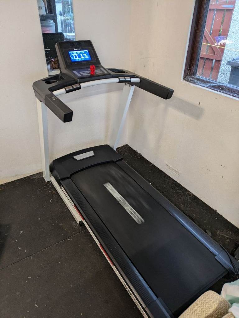 Flow Fitness DTM200i Treadmill 