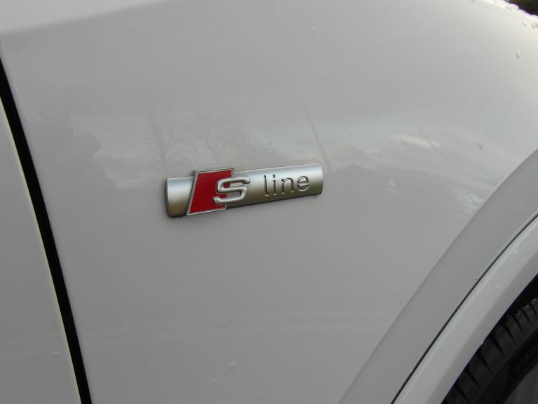 2019 Audi Q2 1.5 TFSI CoD 35 S line SUV 5dr Petrol S Tronic Euro 6 (s/s) (150 ps) ESTATE Petrol A...