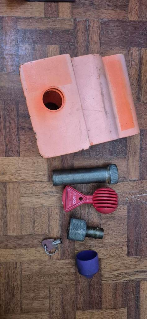 Caravan hitch lock
