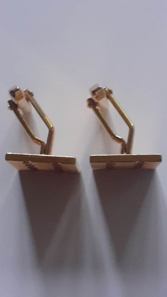 Cufflinks 