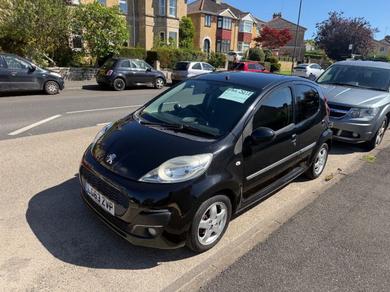 Peugeot, 107, Hatchback, 2013, Manual, 998 (cc), 5 doors