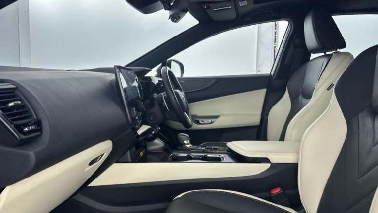 2024 Lexus NX 2.5 450h+ 18.1kWh Takumi SUV 5dr Petrol Plug-in Hybrid E-CVT 4WD Euro 6 (s/ ESTATE ...